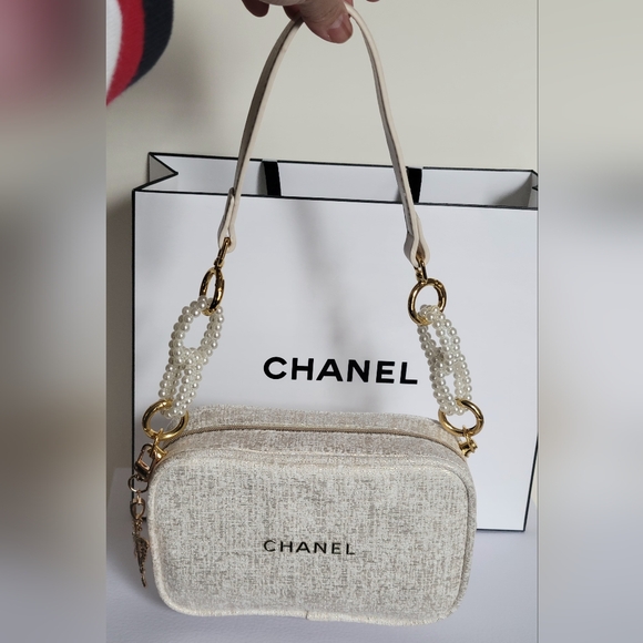 Chanel Beige POUCH - Picture 12 of 13